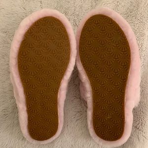 UGG pink girls slippers.
